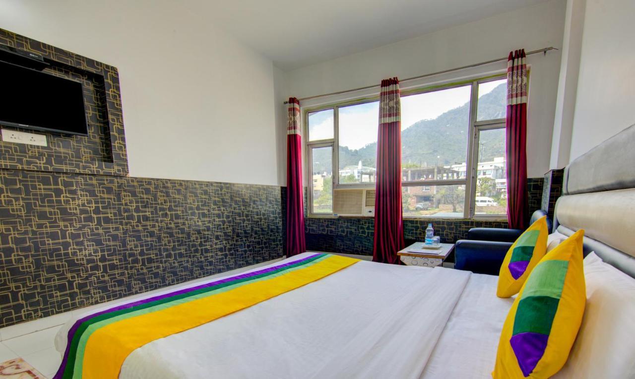 Itsy Hotels Satya Shree 카트라 외부 사진