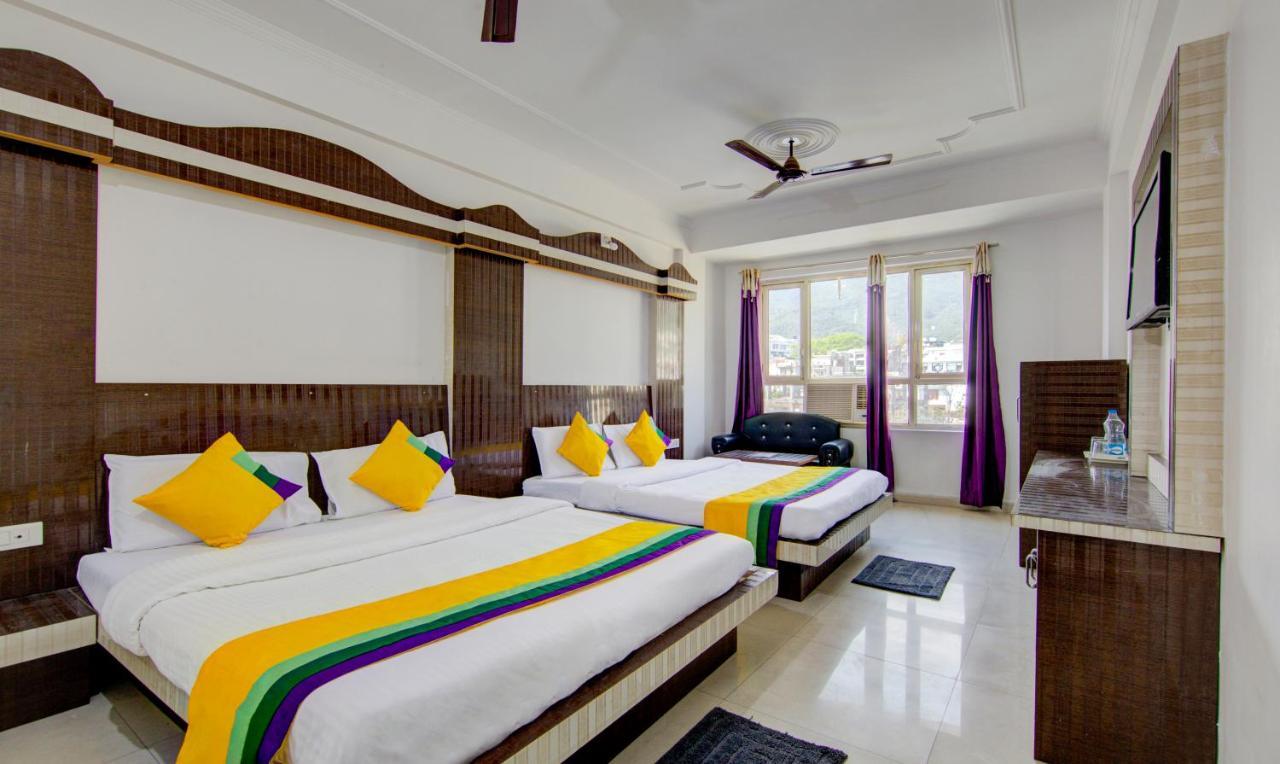 Itsy Hotels Satya Shree 카트라 외부 사진
